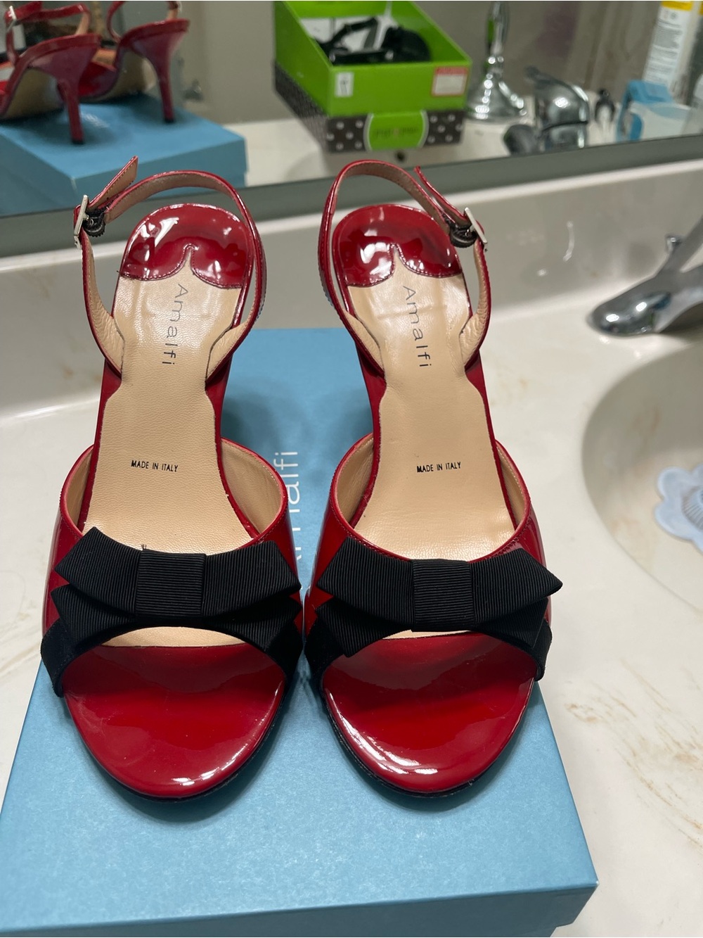 Amalfi Red Patent Slingback Sandals with Black Bow Size 7.5 W